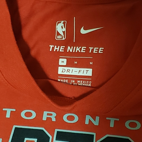 Nike Toronto Raptors Men's Tshirt - Picture 3 of 4
